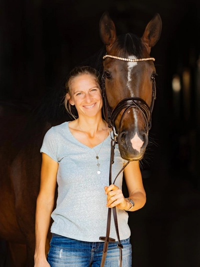 Katharina Schmiing Katharina Schmiing mit Pferd
