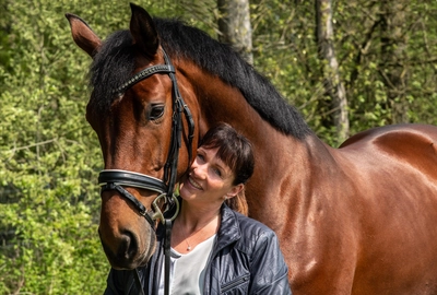 Sonja Zwirner Sonja Zwirner mit Pferd